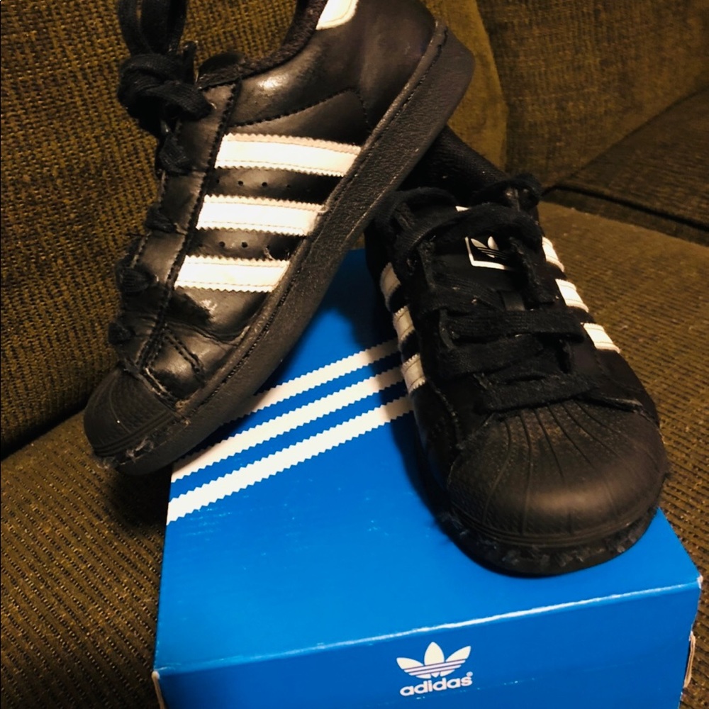 Superstar - Adidas - Picture 2 of 3